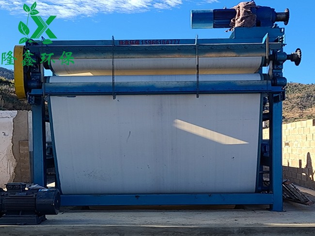 云南省薄膜清洗泥漿水處理設(shè)備(帶式壓濾機(jī))